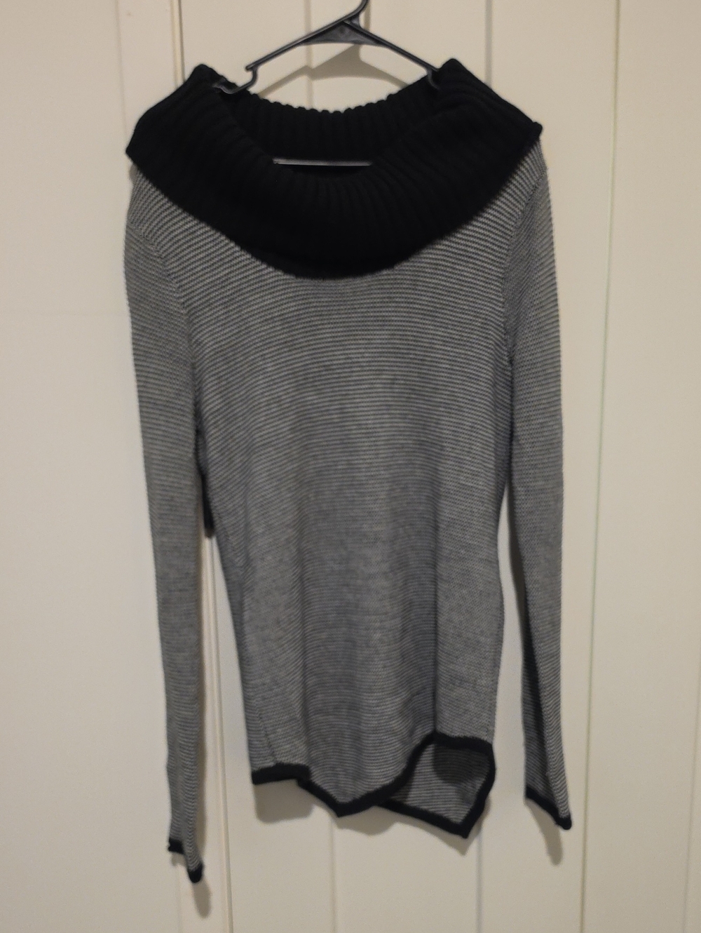 Express Black and Gray Cowl Neck Long Sleeve Sweater